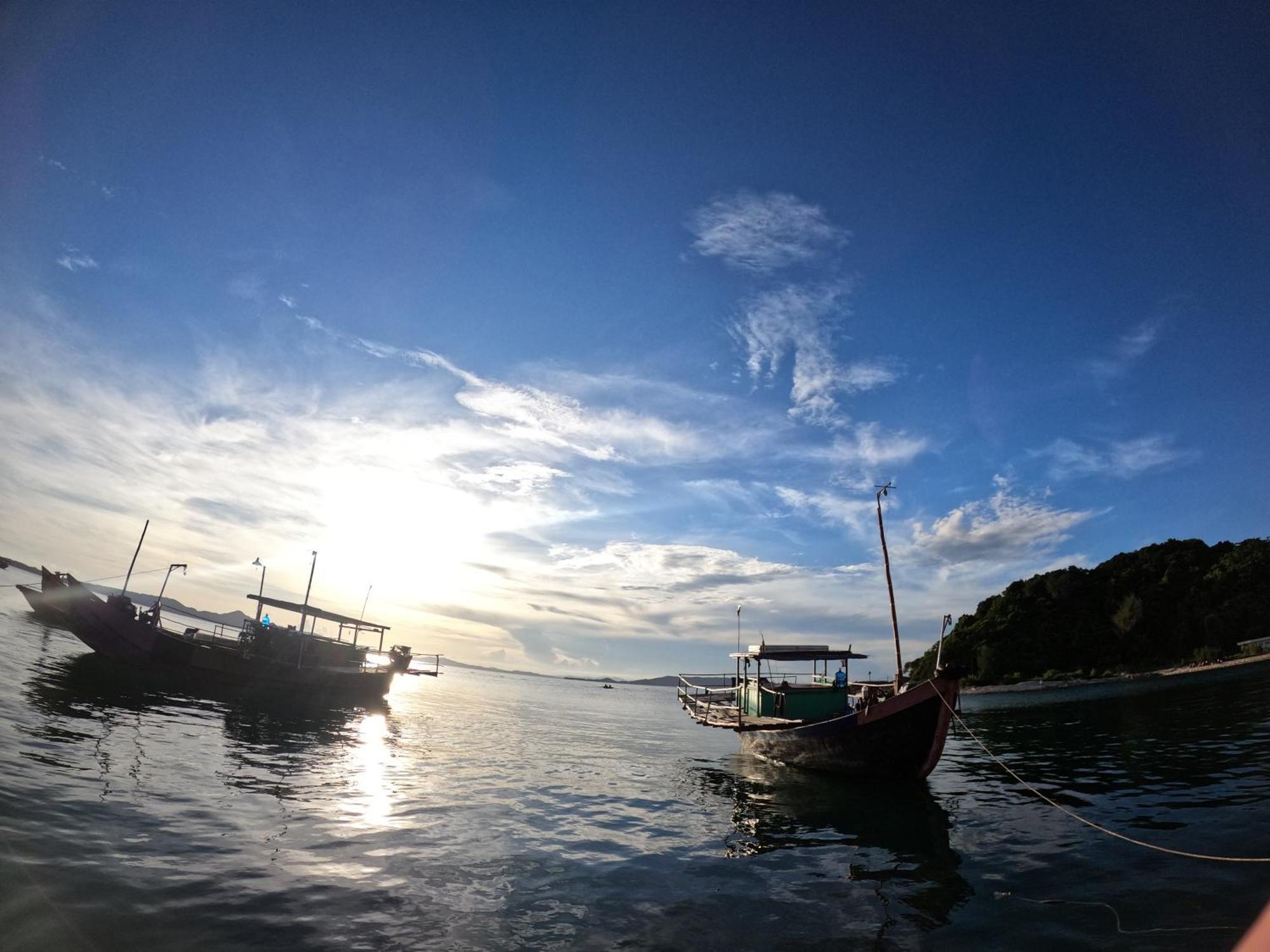 Coto Island Beach Village Homestay เดาโกโต ภายนอก รูปภาพ